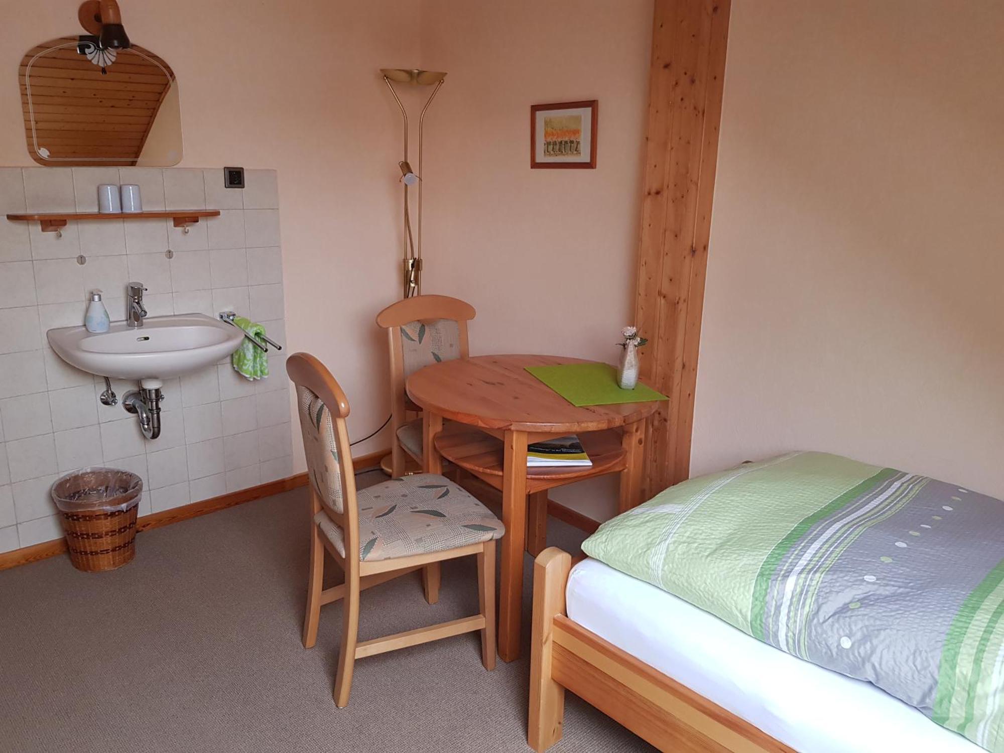 Gaestezimmer Aschenbrenner Bad Rodach Ruang foto